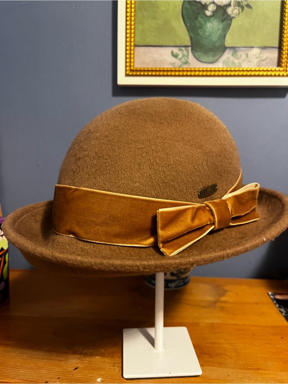 ADORA Brown Felt Bow Cloche Hat with Gold-Tone Velvet Band  100% soft wool